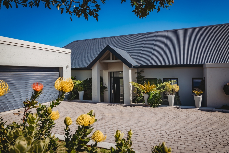 4 Bedroom Property for Sale in Kingswood Golf Estate Western Cape